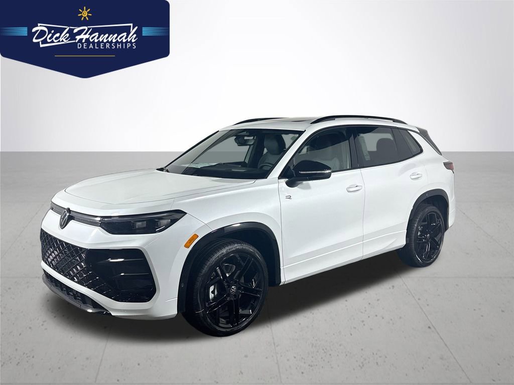 New 2025 Volkswagen Tiguan SE R-Line image 1