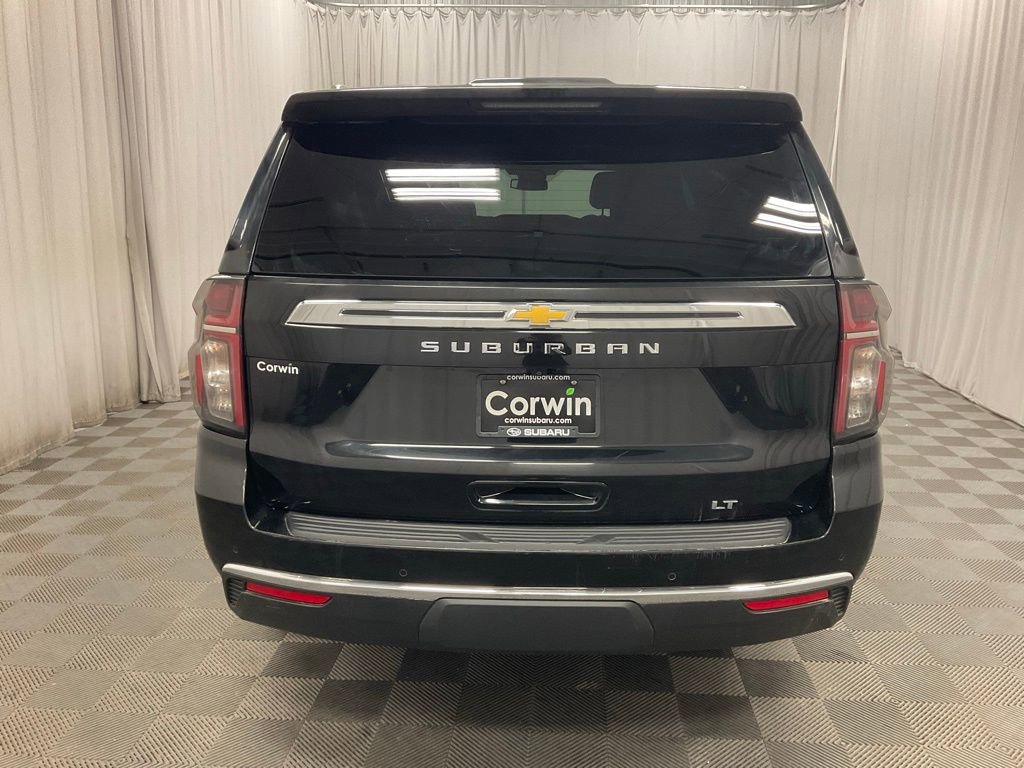 Used 2024 Chevrolet Suburban LT image 12