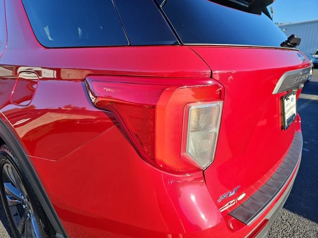 Used 2023 Ford Explorer XLT w/ Equipment Group 202A image 37