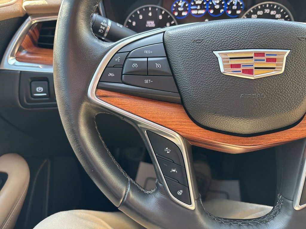 Used 2017 Cadillac XT5 Platinum w/ Driver Assist Package image 17