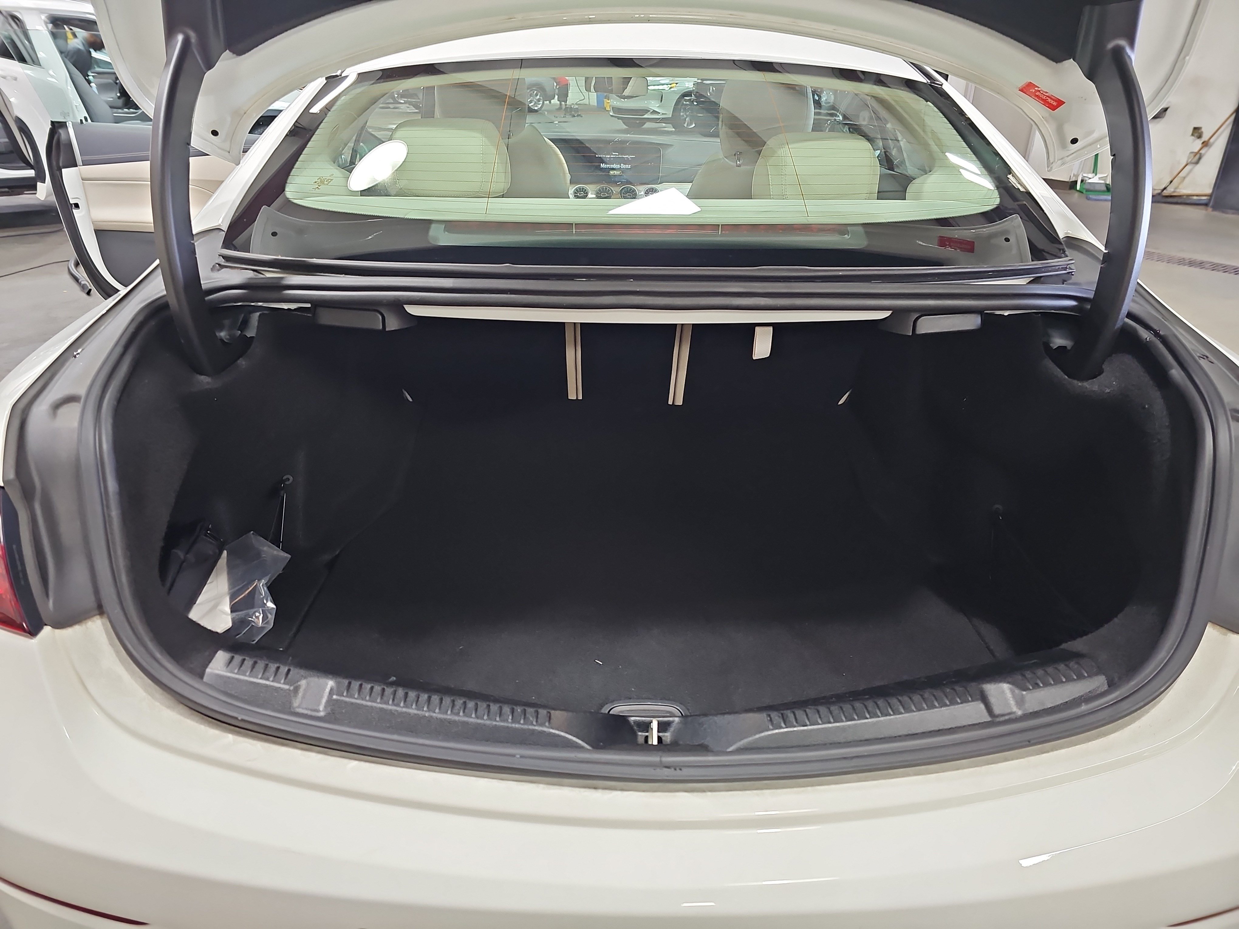 Used 2022 Mercedes-Benz E 450 Coupe image 11