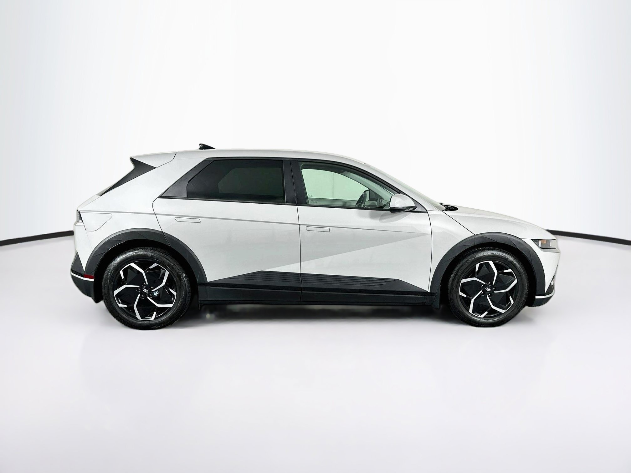 Used 2023 Hyundai Ioniq 5 SE RWD image 10