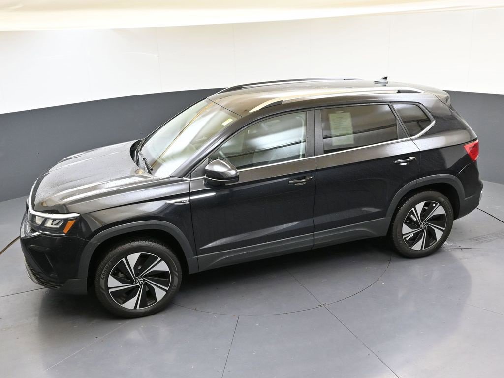 Certified 2024 Volkswagen Taos SE image 46