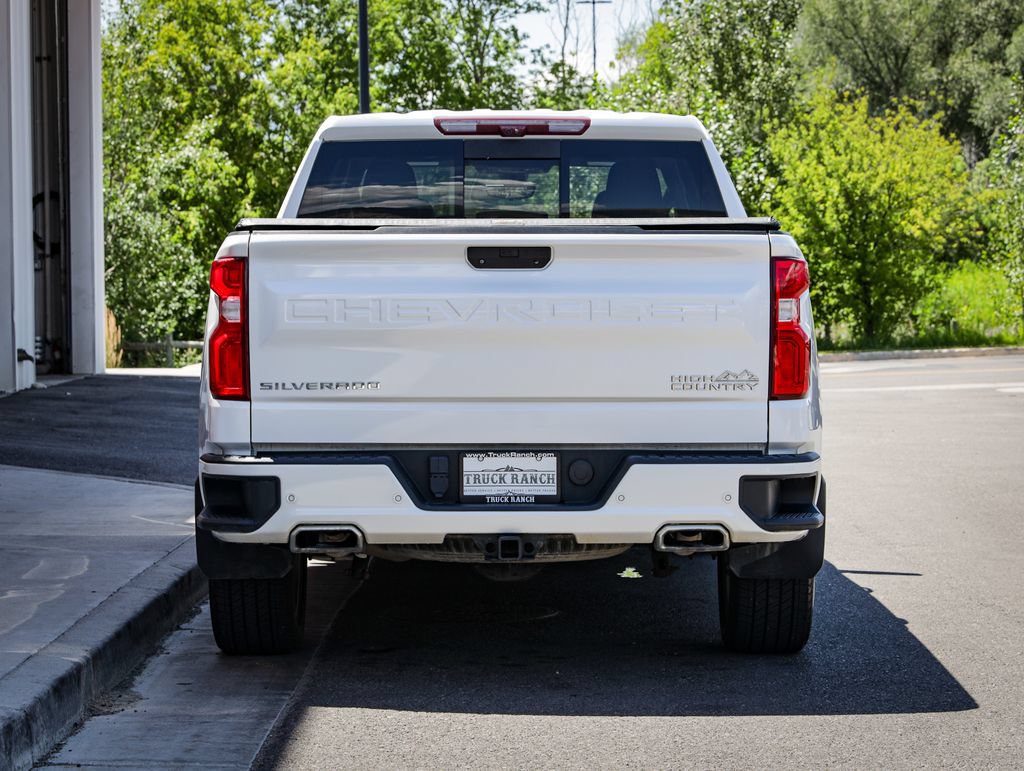 Used 2020 Chevrolet Silverado 1500 High Country w/ Technology Package AWD/4WD image 4