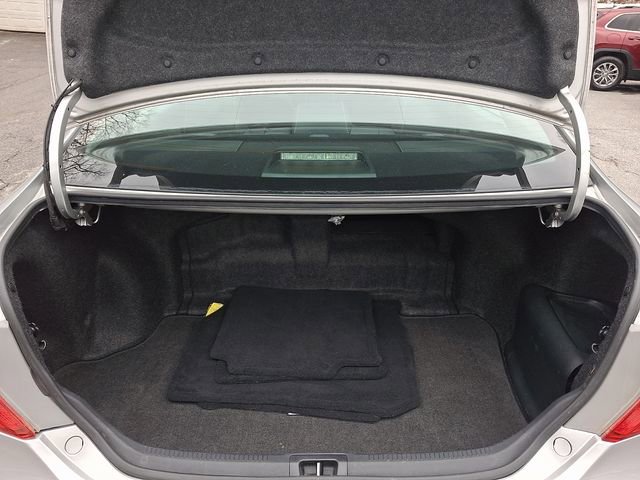 Used 2014 Toyota Camry SE w/ Moonroof Package image 32