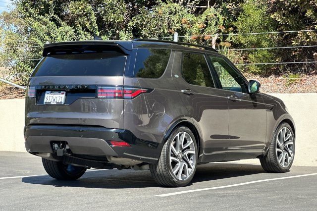 Certified 2025 Land Rover Discovery Dynamic SE AWD/4WD image 5