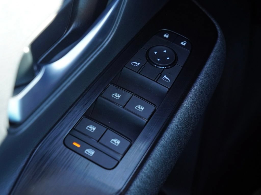 New 2026 Nissan Kicks SV w/ SV Premium Package FWD image 10