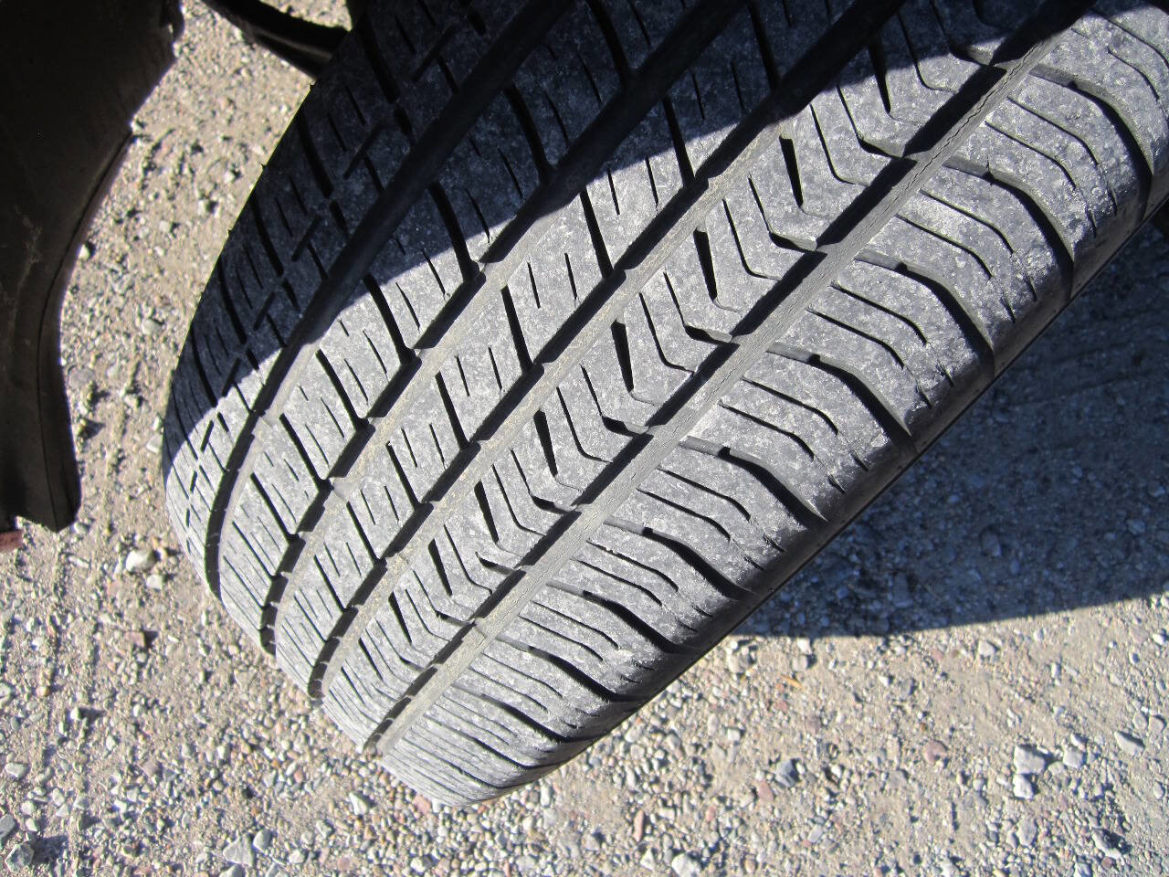 Used 2011 Mercedes-Benz GLK 350 4MATIC image 16