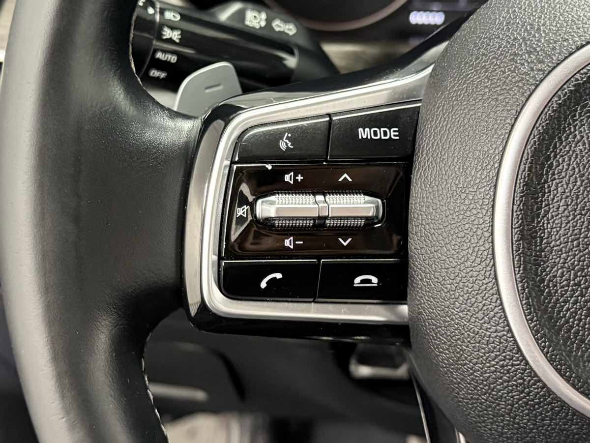 Used 2021 Kia Sorento EX image 17