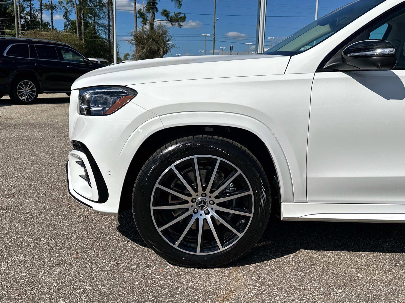 New 2026 Mercedes-Benz GLS 450 4MATIC image 32