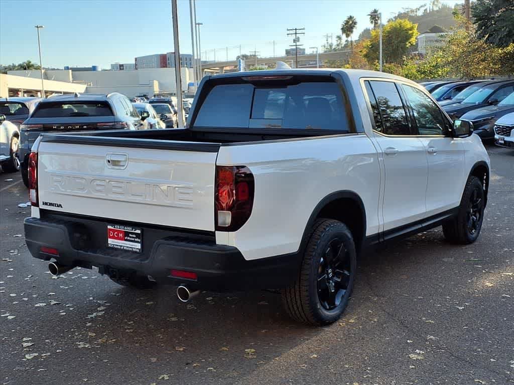 New 2026 Honda Ridgeline Black Edition image 4