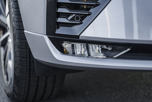 New 2026 Volvo XC60 B5 Plus w/ Protection Package Premier image 14