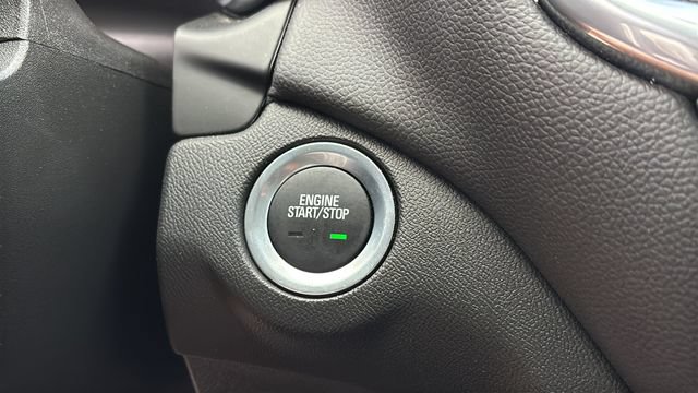 Used 2024 Chevrolet Equinox LT FWD image 28