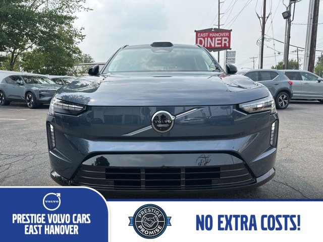 New 2025 Volvo EX90 Ultra image 2
