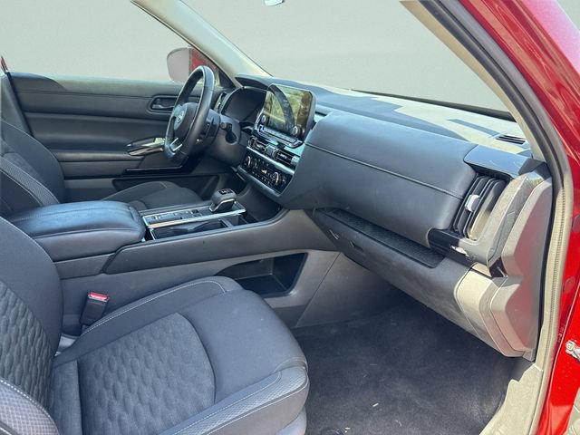 Certified 2023 Nissan Pathfinder SV FWD image 22