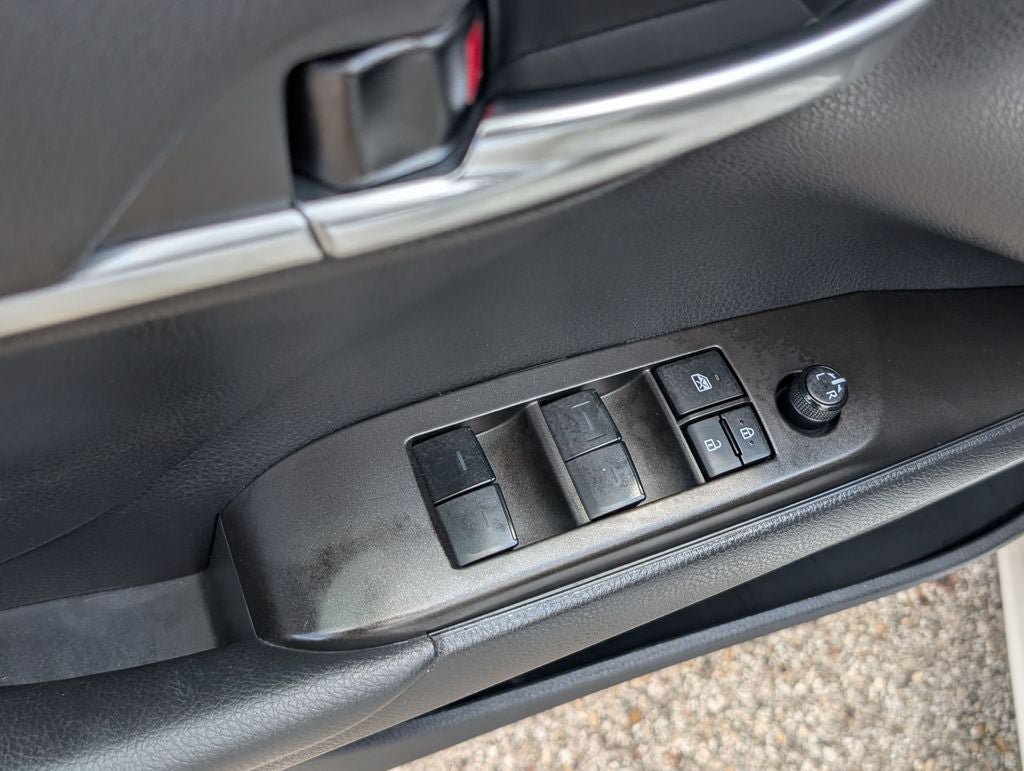 Used 2024 Toyota Camry SE w/ Audio Upgrade Package FWD image 11