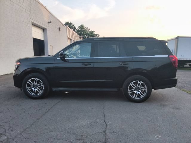 Used 2025 Ford Expedition Active RWD image 7