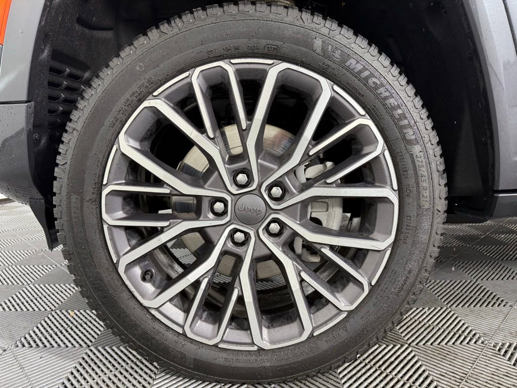 Used 2022 Jeep Grand Cherokee L Summit image 9