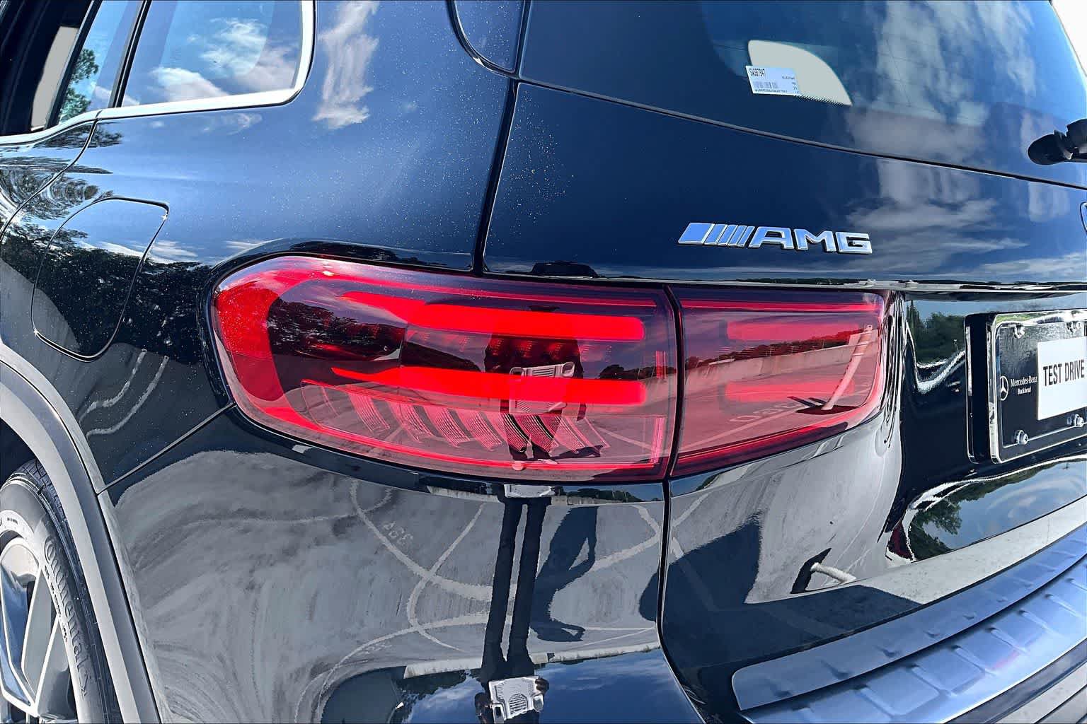 Used 2025 Mercedes-Benz GLB 35 AMG 4MATIC image 29