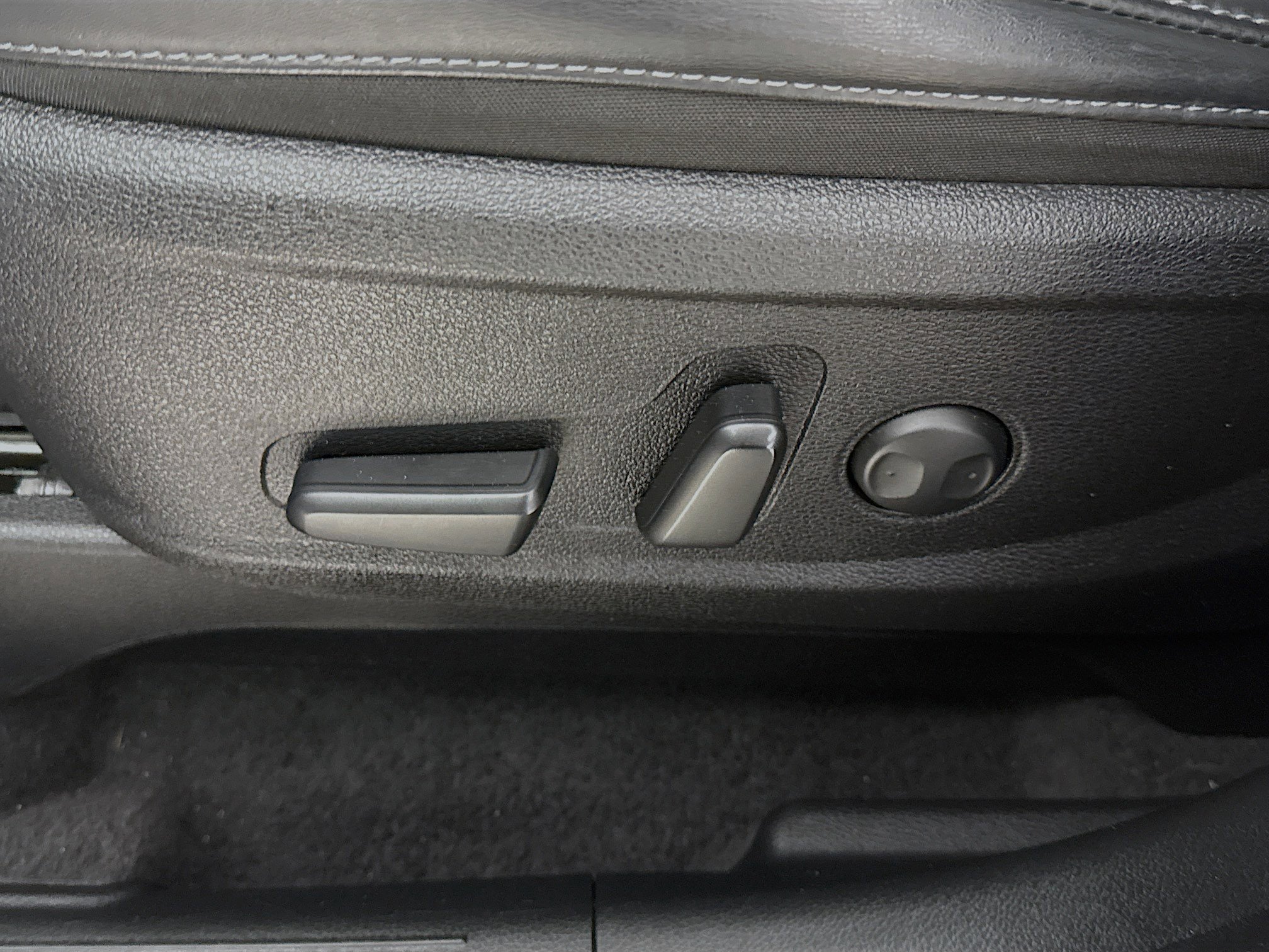 Used 2025 Kia Telluride S image 24