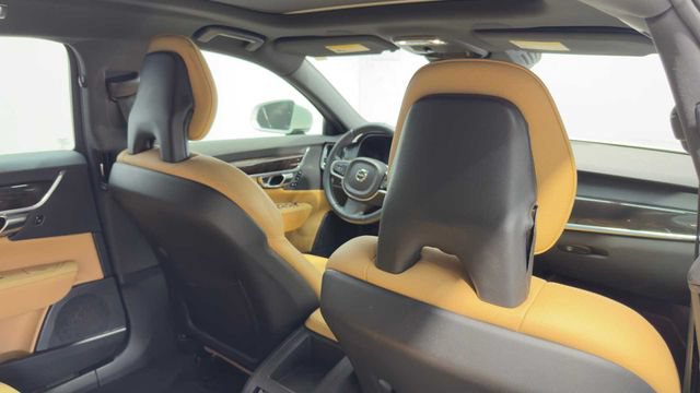 Used 2018 Volvo S90 T5 Momentum FWD image 15