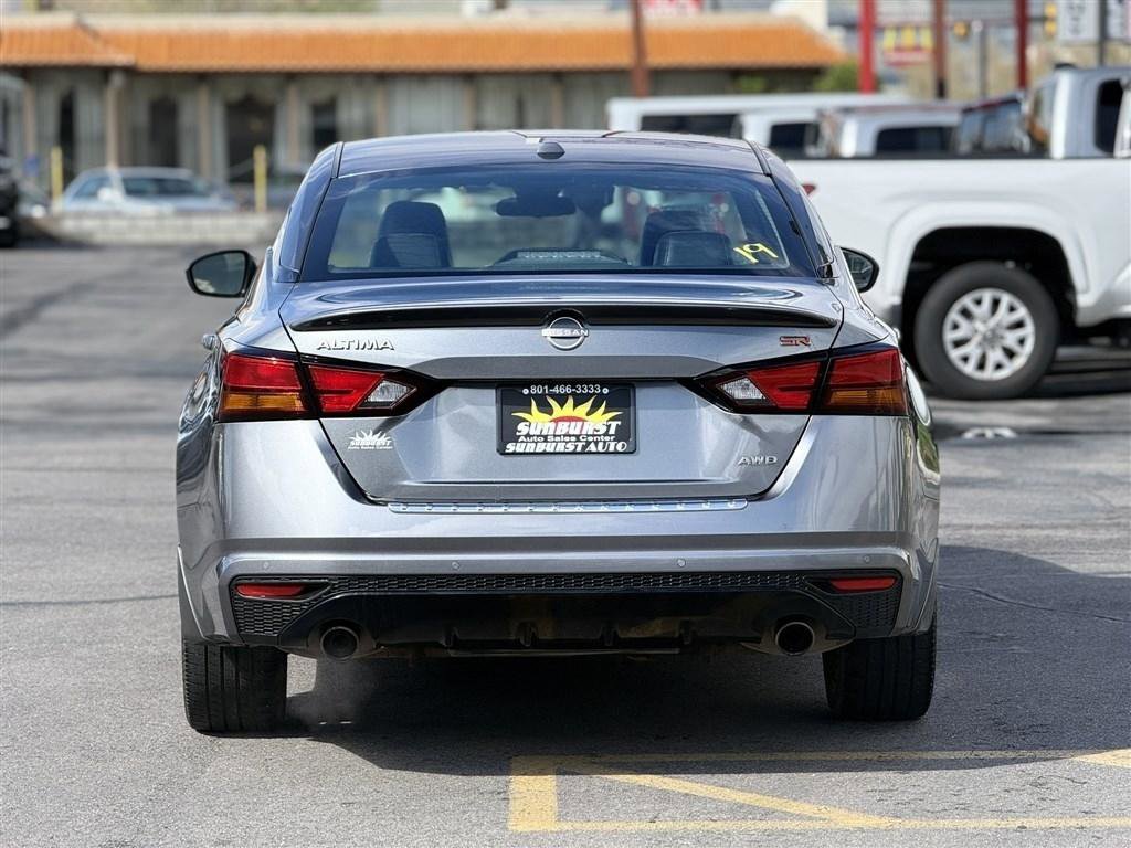 Used 2023 Nissan Altima 2.5 SR AWD/4WD image 6