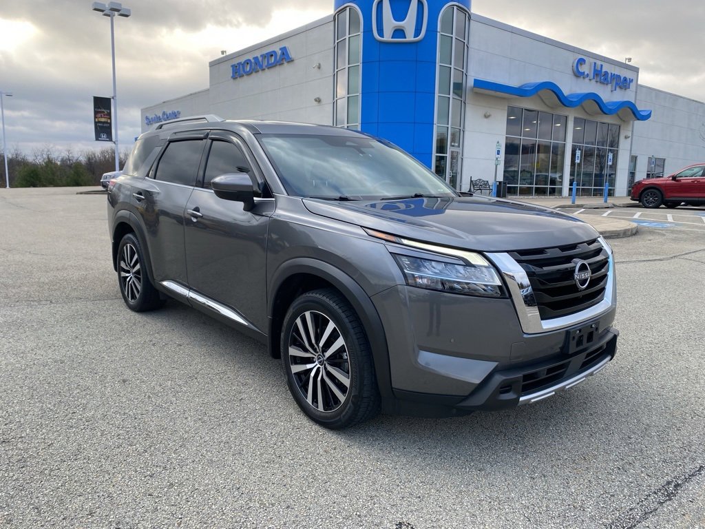 Used 2023 Nissan Pathfinder Platinum
