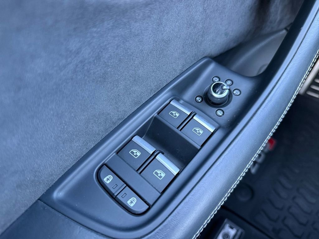 Used 2022 Audi SQ7 Prestige w/ Prestige Package image 23