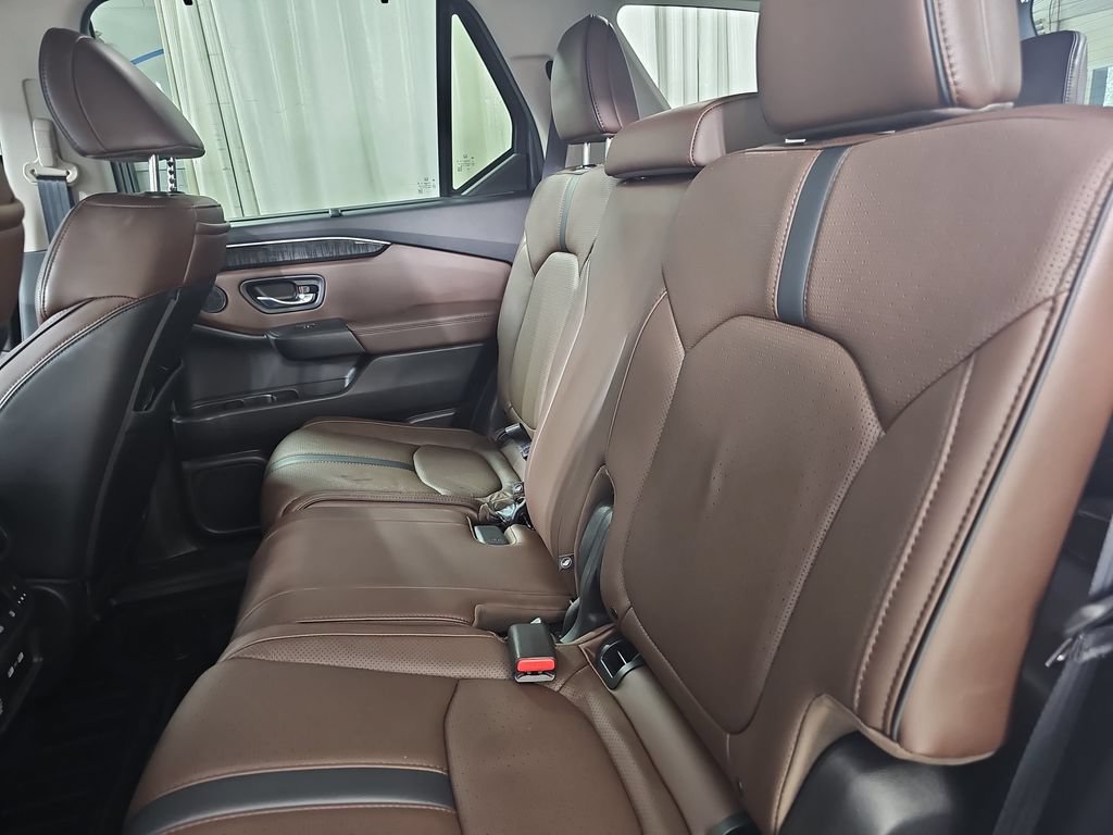 Used 2023 Honda Pilot Elite image 19