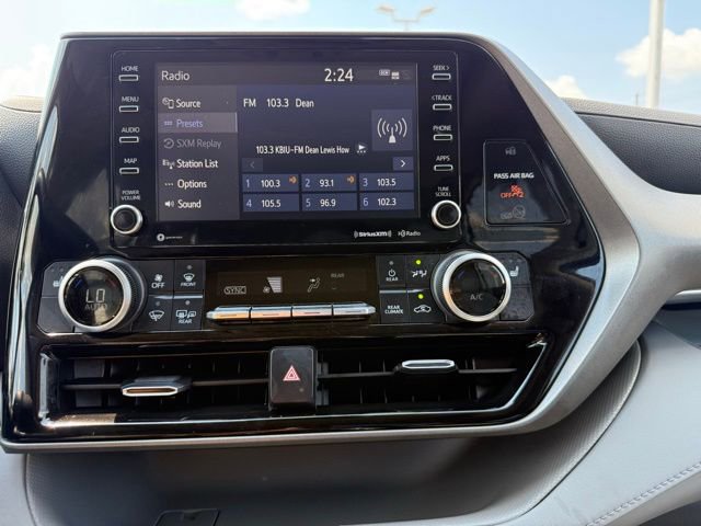 Used 2022 Toyota Highlander XLE image 25