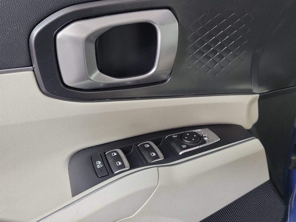 Used 2024 Kia Sorento S w/ Panoramic Sunroof Package FWD image 16