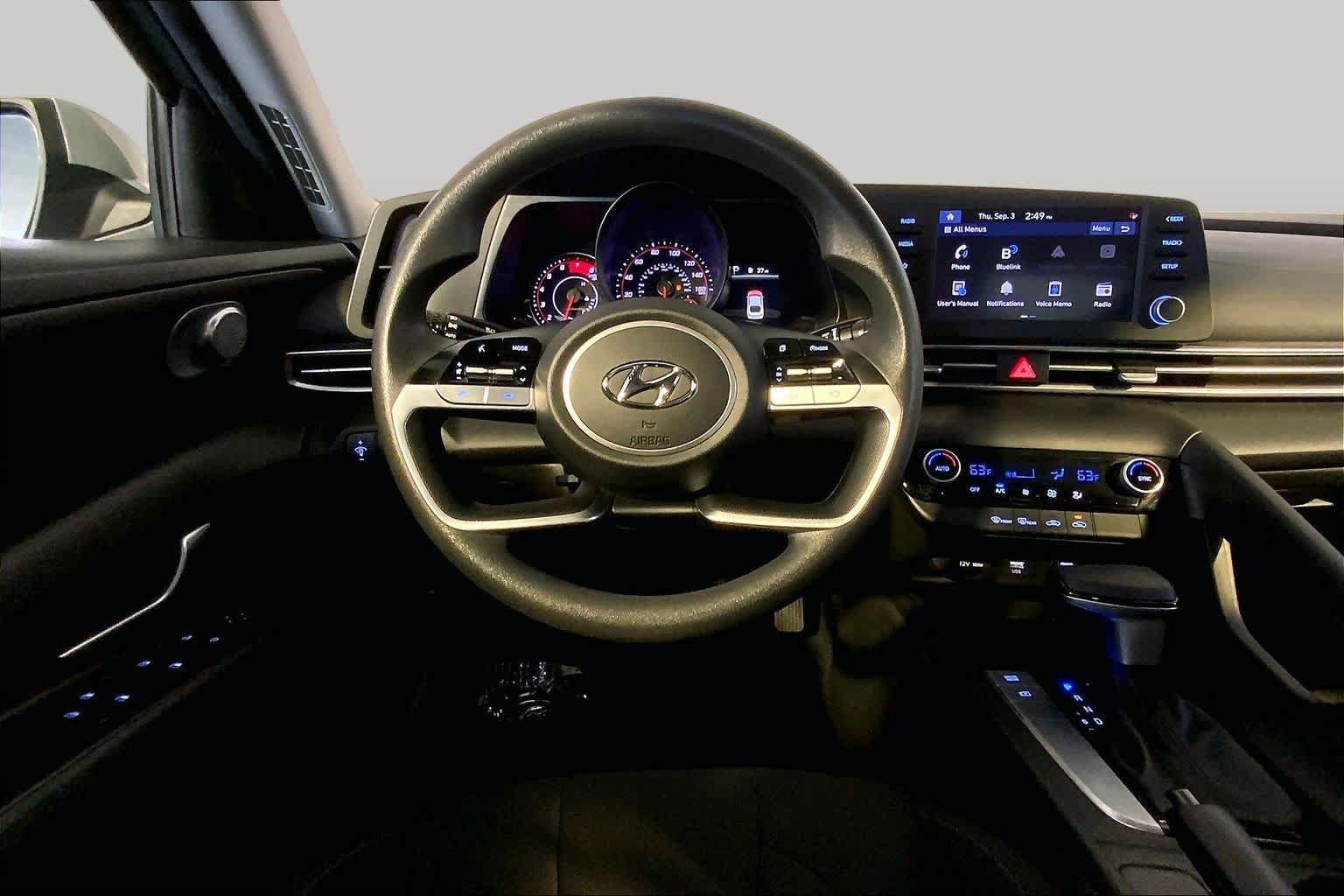 Used 2023 Hyundai Elantra SEL FWD image 6
