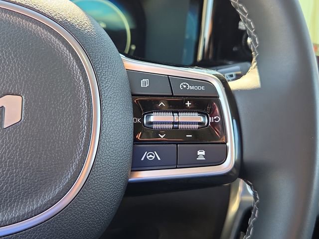 Used 2023 Kia Sorento SX image 28