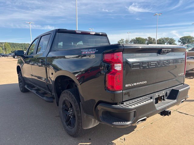 Used 2023 Chevrolet Silverado 1500 Custom Trail Boss AWD/4WD image 5