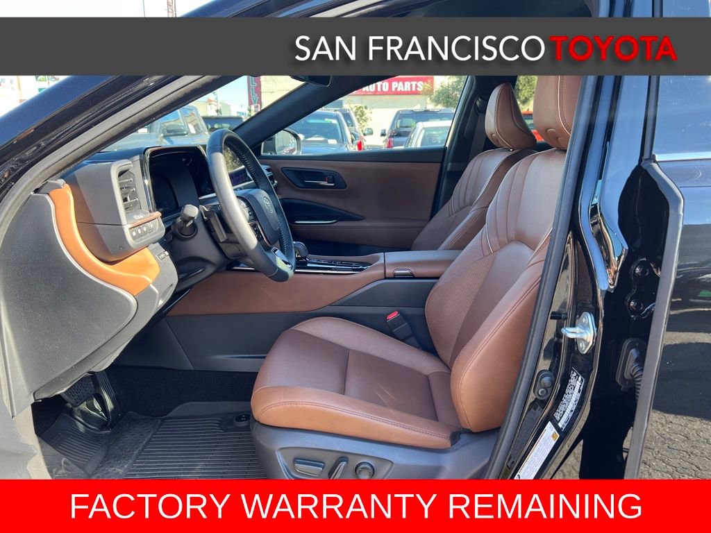 Certified 2025 Toyota Crown Signia XLE image 12