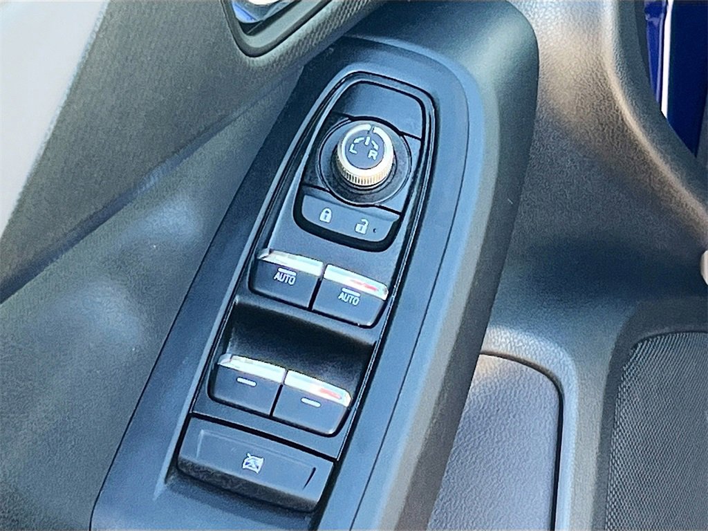 Used 2025 Subaru Crosstrek 2.5i Limited image 17