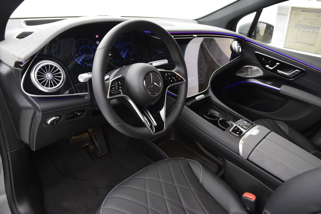 New 2026 Mercedes-Benz EQS 550 4MATIC SUV image 21