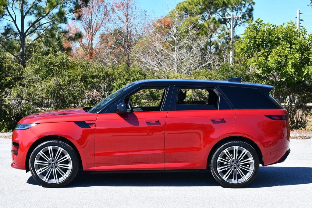 Used 2024 Land Rover Range Rover Sport Dynamic SE image 25