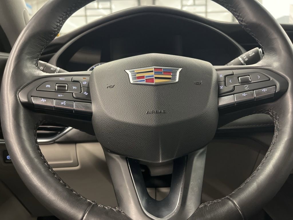 Used 2021 Cadillac XT4 Premium Luxury w/ Cold Weather Package image 19