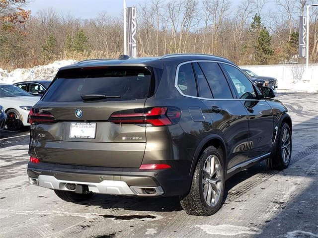 New 2026 BMW X5 xDrive50e w/ Premium Package image 5