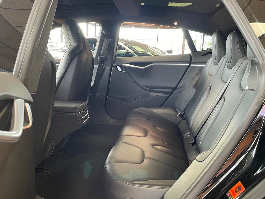 Used 2016 Tesla Model S 70D image 16