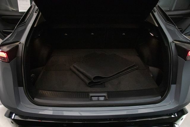 Used 2024 Nissan Ariya AWD image 19