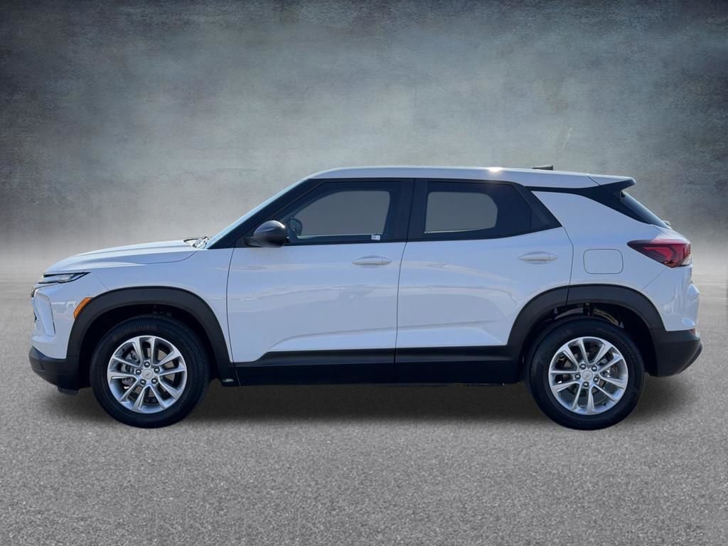 Used 2024 Chevrolet TrailBlazer LS w/ LS Convenience Package image 8