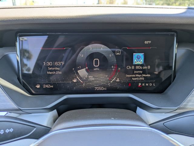 Used 2025 GMC Acadia Denali image 32