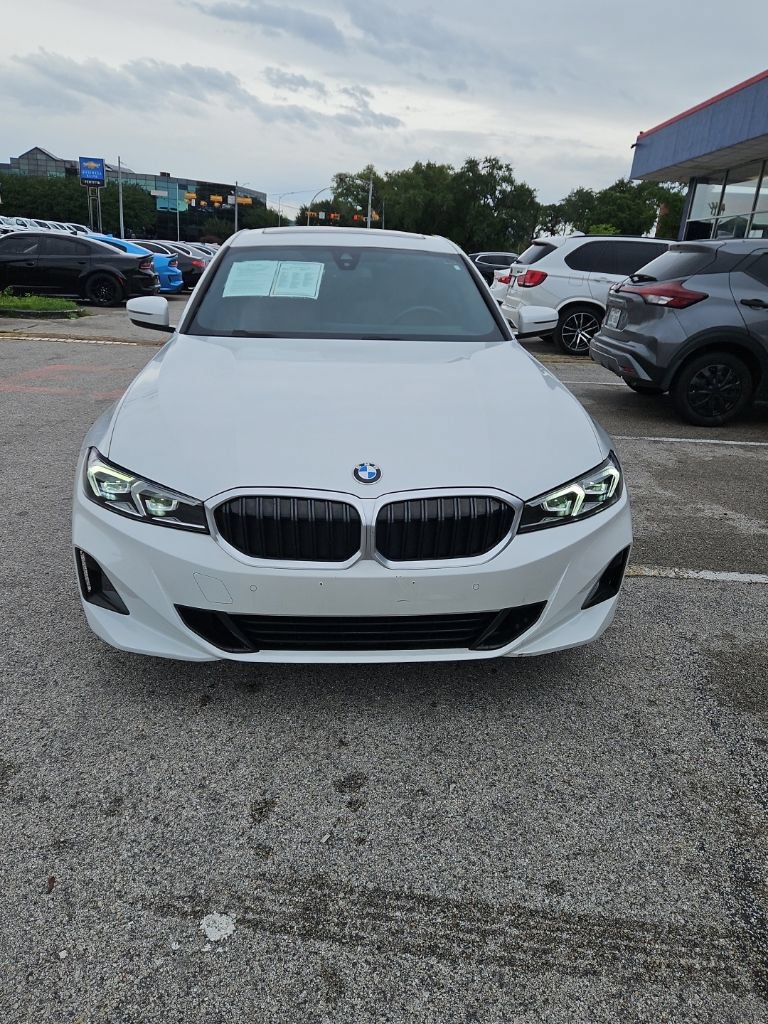 Used 2023 BMW 330i Sedan w/ Driving Assistance Package RWD image 2