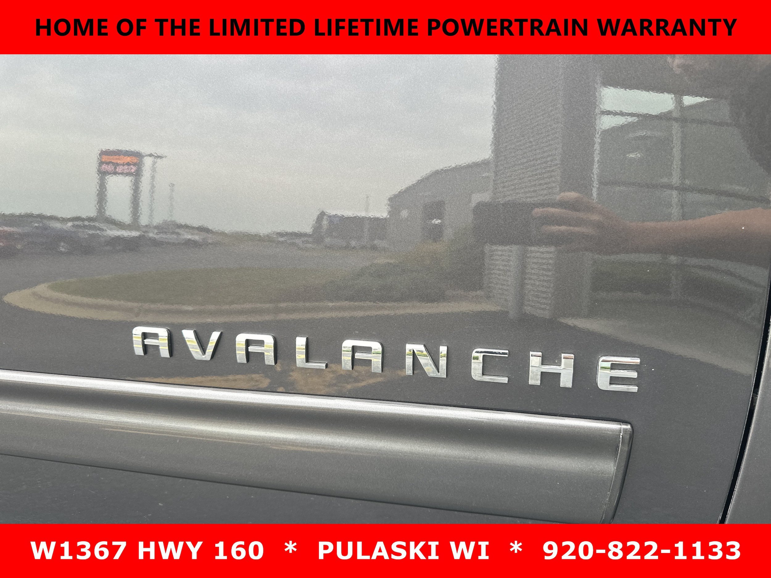 Used 2010 Chevrolet Avalanche LT w/ Luxury Package AWD/4WD image 3