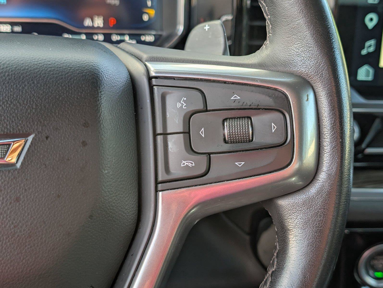 Used 2023 Chevrolet Silverado 1500 RST w/ Redline Edition AWD/4WD image 27