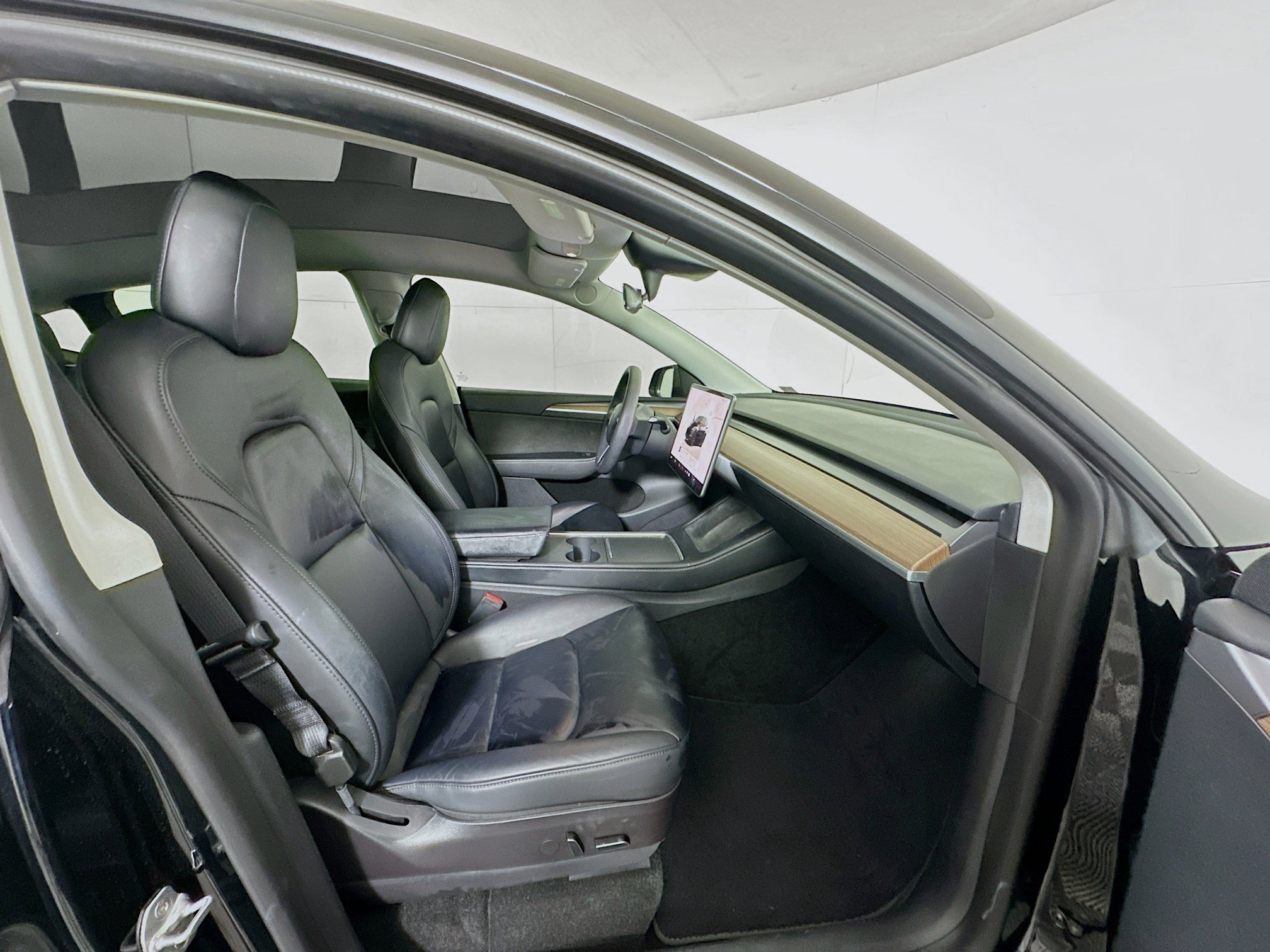 Used 2023 Tesla Model Y Performance image 30