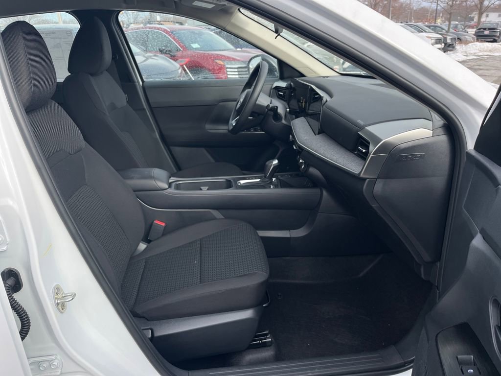 New 2026 Nissan Kicks S image 15