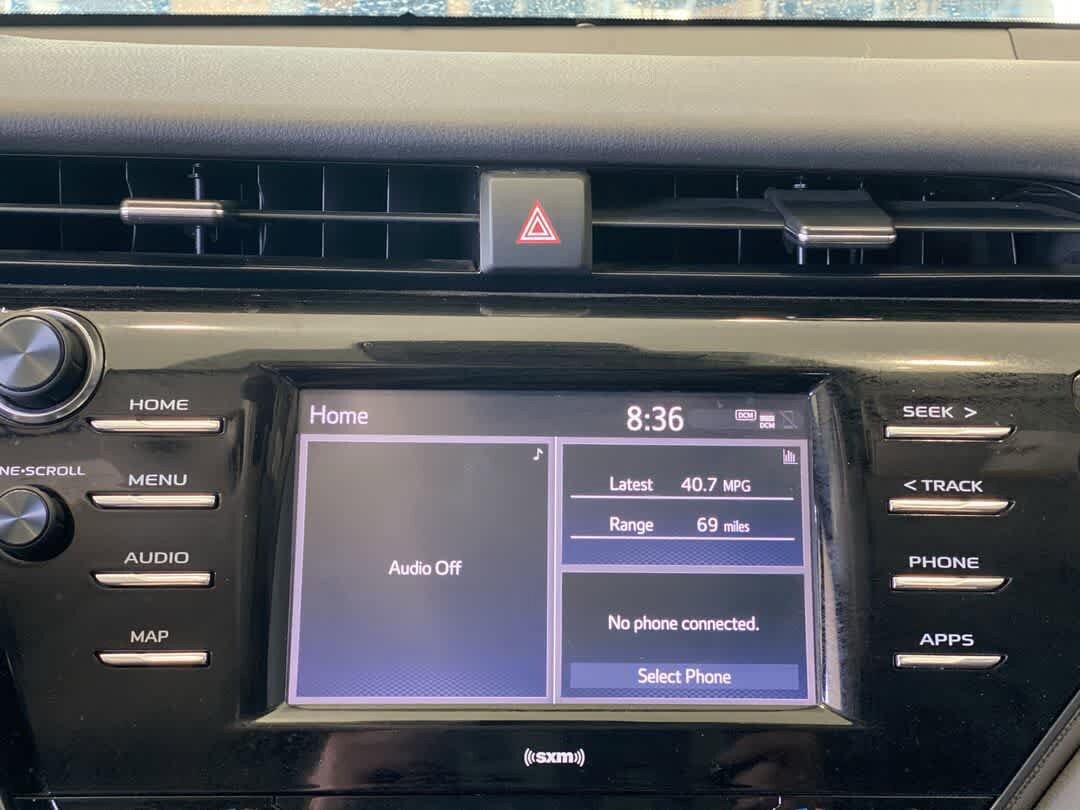 Used 2020 Toyota Camry SE w/ Carpet Mat Package FWD image 19